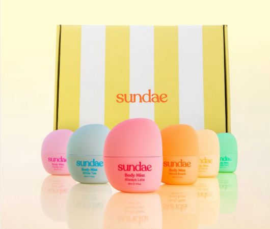 Sundae выпустил 6 необычных парфюмированных мистов для тела с уходовыми свойствами
