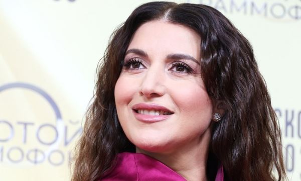 Жасмин: «Мне нравится быть бабушкой!»