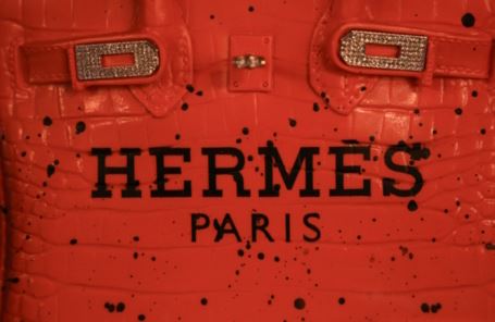 Glitz: сотрудники Hermès собирают информацию о клиентах, чтобы продать им сумку Birkin