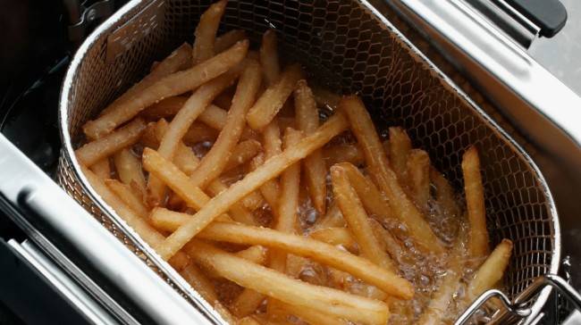 Как нарезать картофель для приготовления во фритюре