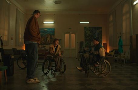 «Встать на ноги» — сериал-терапия, каких зрителю не хватает