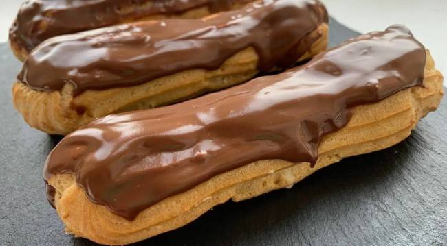 Роскошный рецепт шоколадного эклера