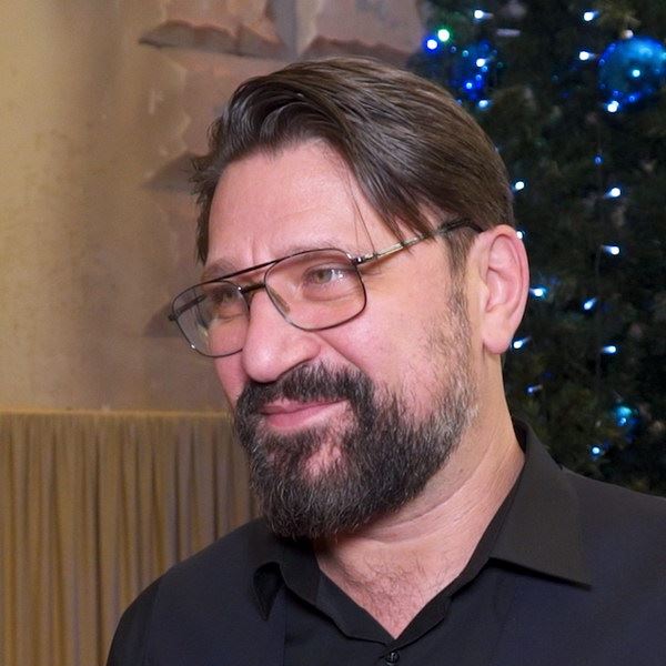 О разводах в шоу-бизнесе расскажет «Светская хроника»