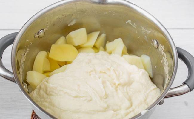 Картофель со взбитым сливочным сыром