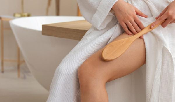 Кофе, мед и корица: 3 антицеллюлитных рецепта из того, что есть у вас дома